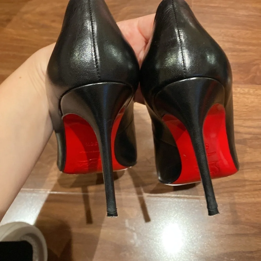 Christian Louboutin / Geo Black Leather Pump Spike Patent Toe Cap pigalle 38.5